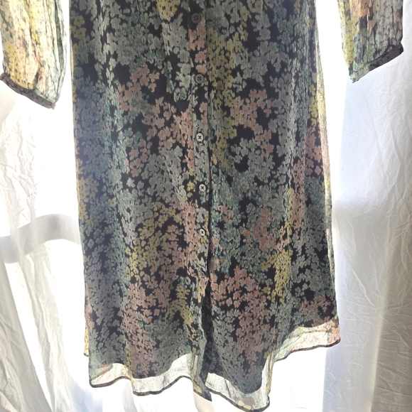 Pretty Loft Dress EUC - Picture 5 of 12